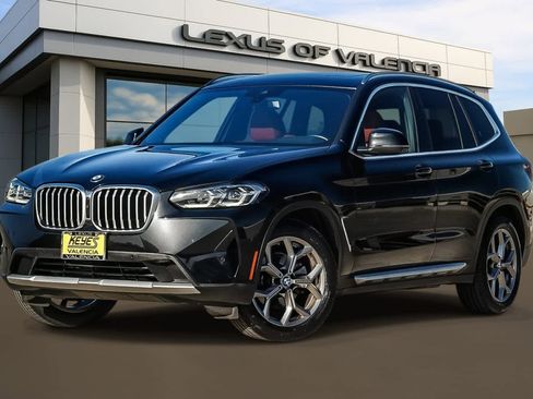 Used 2024 BMW X3 sDrive30i w/ Convenience Package w/ZPA image 3