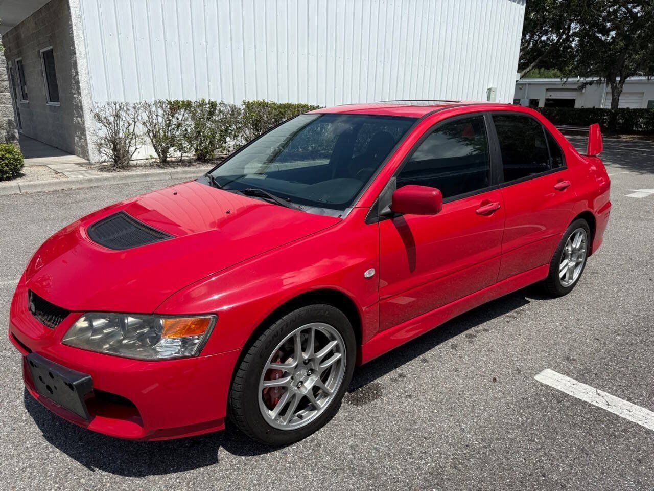 Used 2006 Mitsubishi Lancer Evolution AWD/4WD image 2