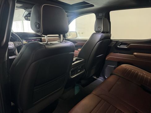 Used 2025 GMC Sierra 1500 Denali Ultimate image 16