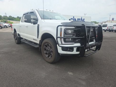 Certified 2024 Ford F250 Lariat w/ Lariat Ultimate Package AWD/4WD image 2