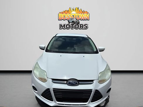 Used 2014 Ford Focus SE FWD image 8