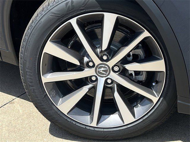 Used 2026 Acura MDX w/ Technology Package FWD image 10