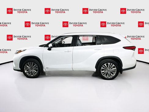 Used 2023 Toyota Highlander Platinum AWD/4WD image 8
