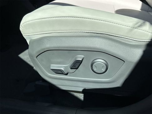 New 2026 Hyundai Santa Fe SEL image 23