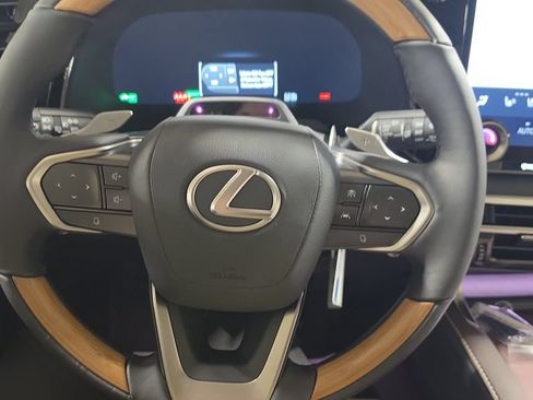 New 2026 Lexus RX 450h AWD image 19