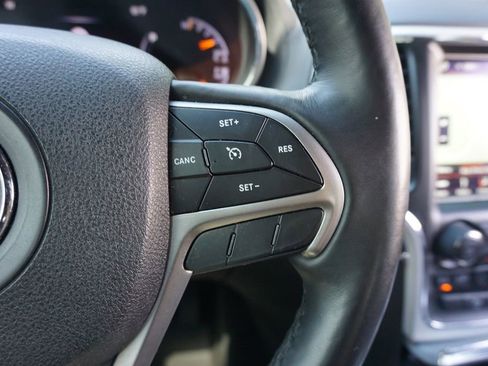 Used 2018 Jeep Grand Cherokee Limited image 8