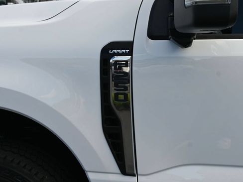 Used 2024 Ford F250 Lariat AWD/4WD image 12