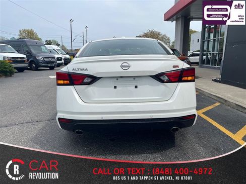 Used 2025 Nissan Altima 2.5 SR FWD image 7