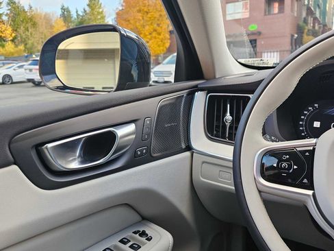 New 2026 Volvo XC60 B5 Ultra w/ Protection Package Premier image 26