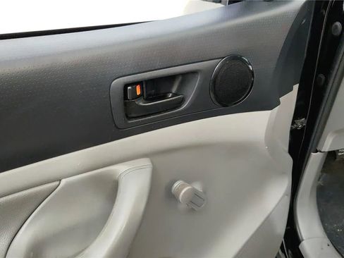 Used 2013 Toyota Tacoma 2WD Regular Cab image 22