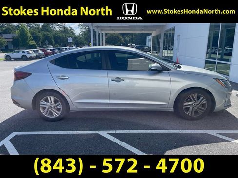 Used 2020 Hyundai Elantra SEL FWD image 5