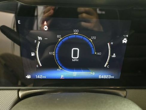 Used 2025 Chevrolet TrailBlazer RS w/ Convenience Package FWD image 28