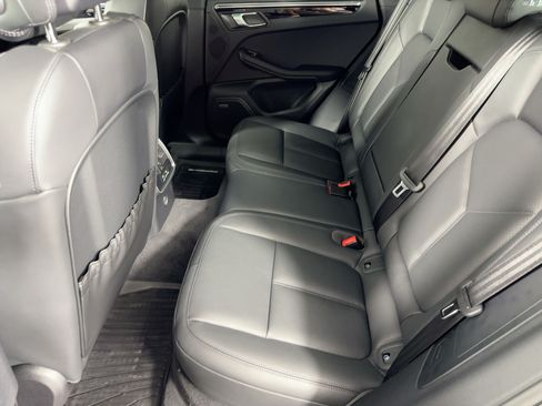 Certified 2026 Porsche Macan S AWD/4WD image 15