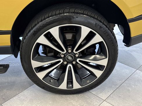 Used 2021 Land Rover Range Rover Autobiography Fifty Edition AWD/4WD image 9