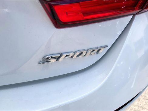 Used 2022 Honda Accord Sport image 10