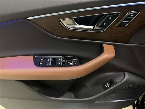 Used 2025 Audi Q7 2.0T Premium w/ Convenience Plus Package image 15