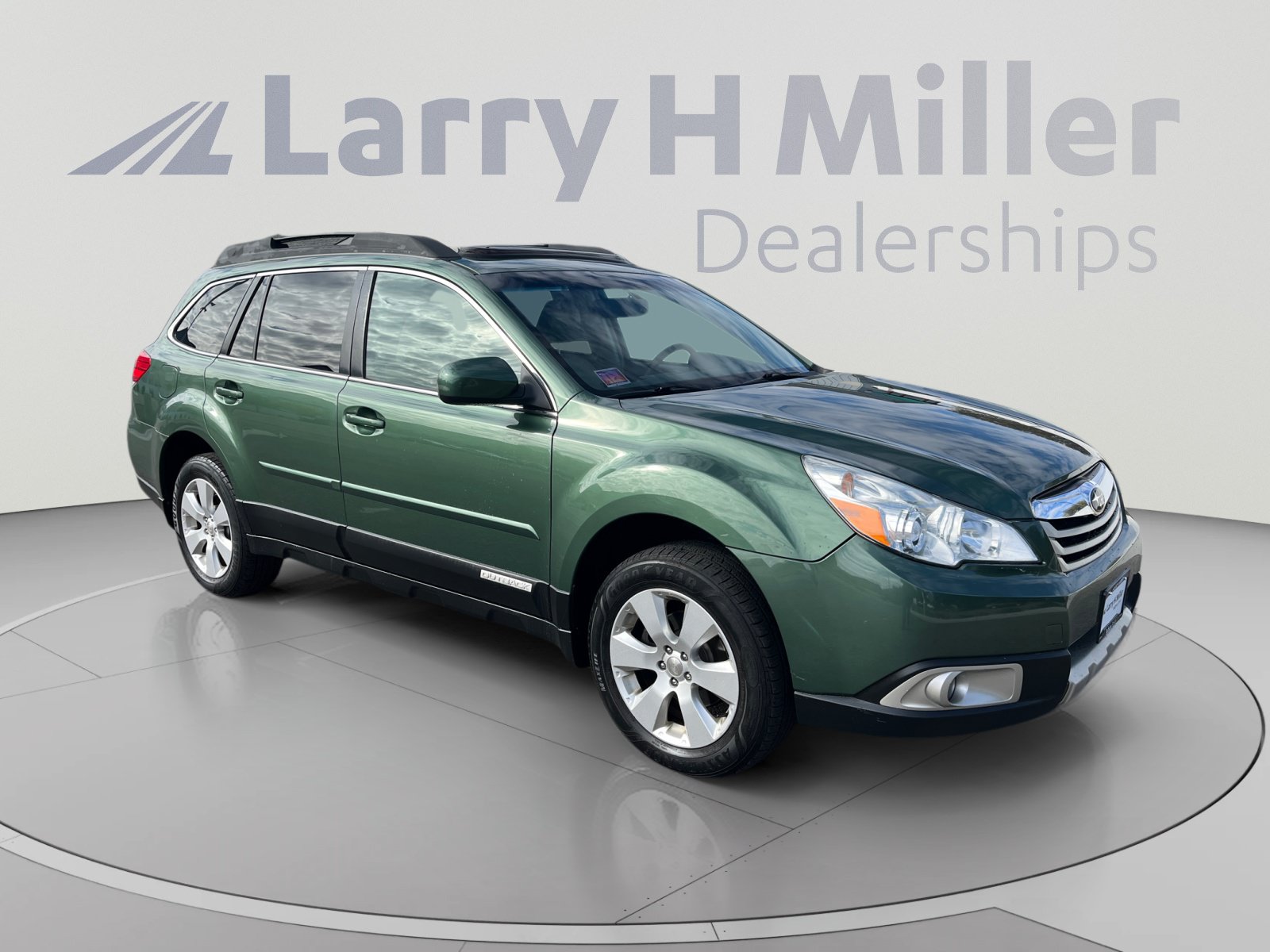 Used 2011 Subaru Outback 2.5i Premium AWD/4WD image 7