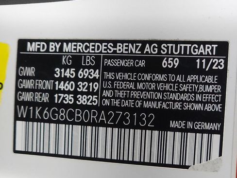 Used 2024 Mercedes-Benz S 63 AMG S w/ Carbon Fiber Exterior Package image 41
