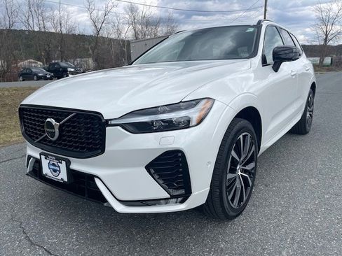 Used 2023 Volvo XC60 T8 Plus AWD/4WD image 1