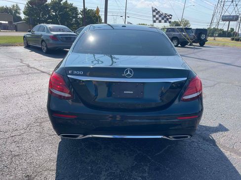 Used 2017 Mercedes-Benz E 300 image 6