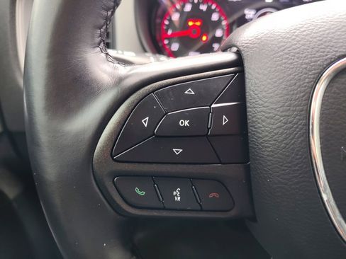 Used 2023 Dodge Charger SXT w/ Blacktop Package image 10