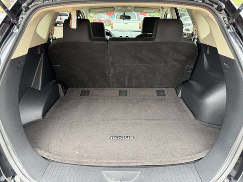 Used 2013 Nissan Rogue S w/ Special Edition Pkg FWD image 12