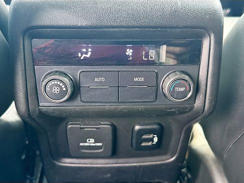 Used 2018 GMC Acadia SLT AWD/4WD image 32