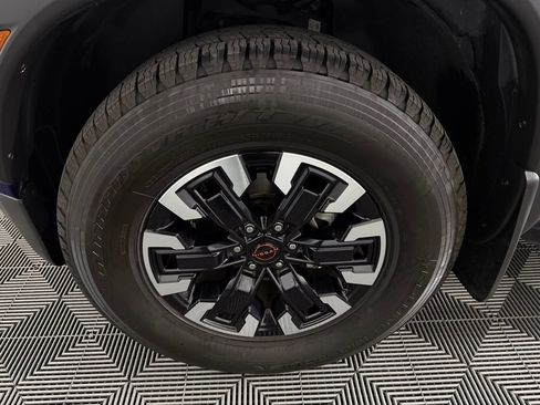 Used 2023 Nissan Frontier Pro-X w/ Technology Package image 12