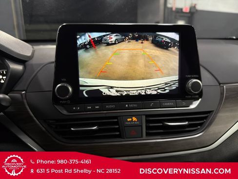 Certified 2025 Nissan Altima 2.5 SV AWD/4WD image 17