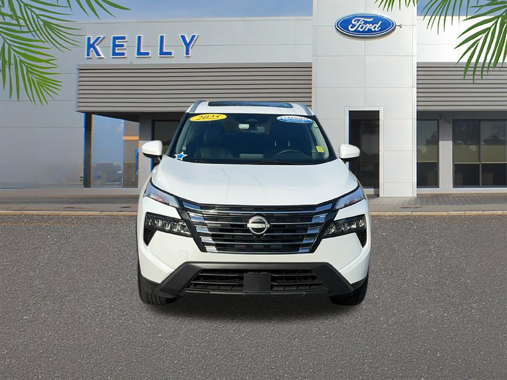 Used 2025 Nissan Rogue SV w/ SV Premium Package AWD/4WD image 8