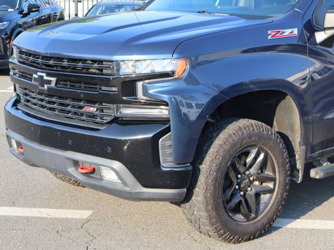 Used 2020 Chevrolet Silverado 1500 LT Trail Boss AWD/4WD image 18