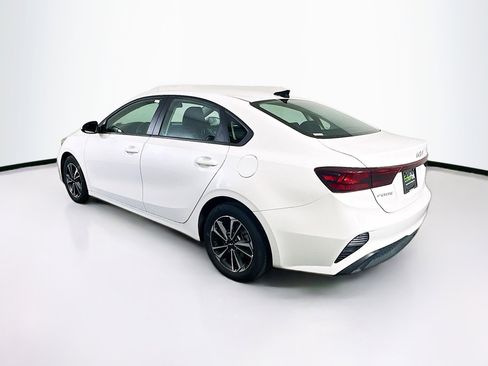 Used 2024 Kia Forte LXS image 5