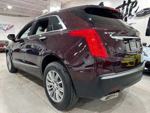 Used 2018 Cadillac XT5 Luxury w/ Driver Awareness Package FWD image 3