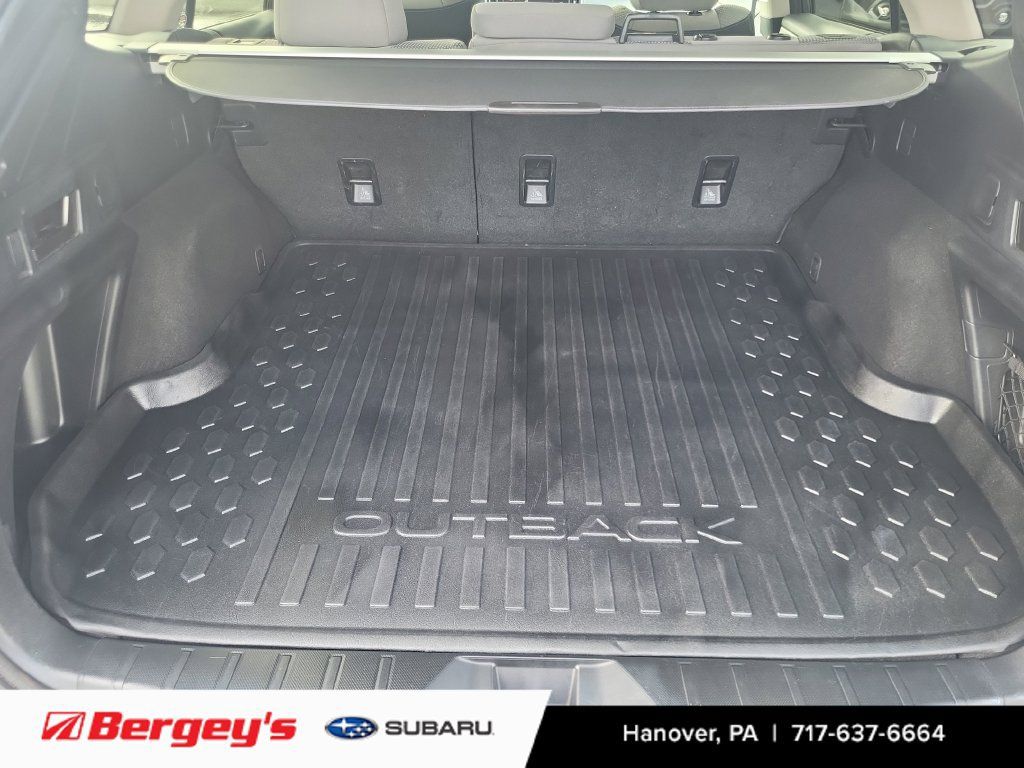 Used 2020 Subaru Outback Premium AWD/4WD image 13