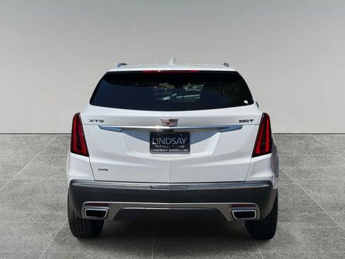 Used 2025 Cadillac XT5 Premium Luxury w/ Technology Package AWD/4WD image 11