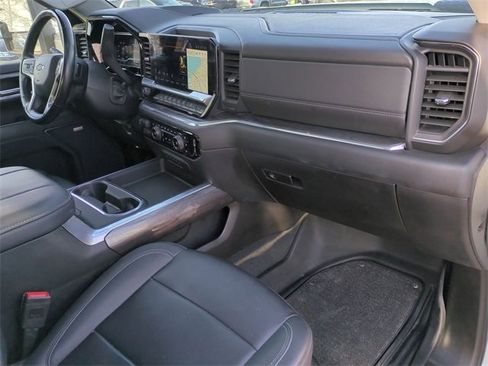 Used 2024 Chevrolet Silverado 2500 LTZ w/ LTZ Plus Package image 31