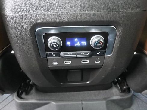 Used 2022 Chevrolet Tahoe High Country AWD/4WD image 22