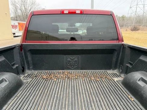 Used 2019 RAM 1500 ST w/ SXT Plus Group image 32