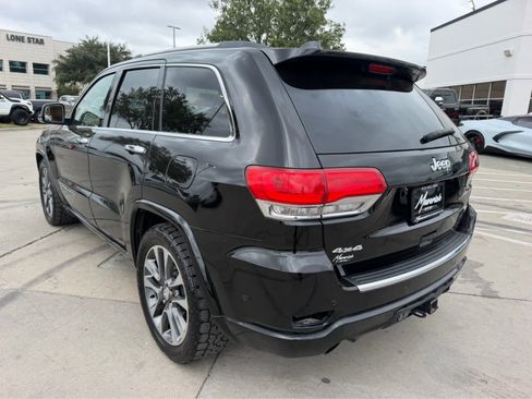 Used 2017 Jeep Grand Cherokee Overland w/ Jeep Active Safety Group AWD/4WD image 2