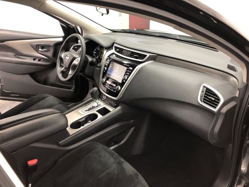 Used 2018 Nissan Murano S image 14