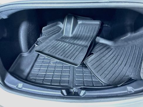 Used 2020 Tesla Model 3 Standard Range RWD image 27