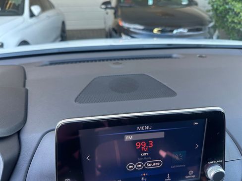 Used 2025 Nissan Altima 2.5 SV image 17