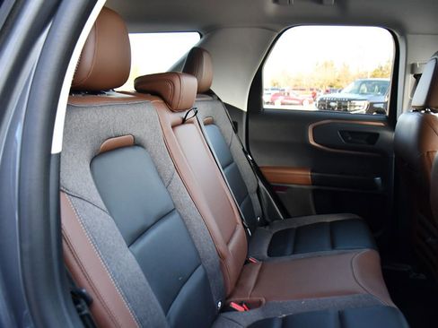 Used 2022 Ford Bronco Sport Outer Banks image 17