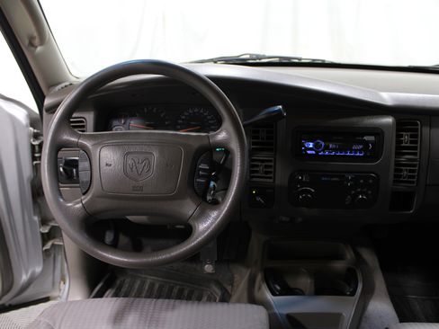 Used 2002 Dodge Durango Sport image 2