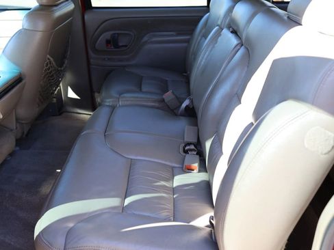 Used 1998 Chevrolet Suburban Z71 w/ Preferred Equipment Group 3 image 27