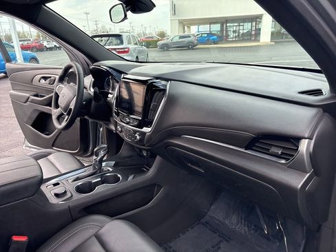 Used 2023 Chevrolet Traverse LT w/ Midnight/Sport Edition FWD image 37