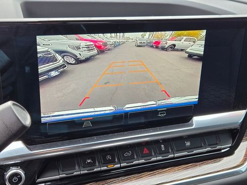 Used 2024 GMC Sierra 1500 Elevation image 21