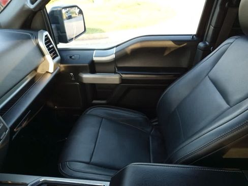 Used 2017 Ford F150 Lariat w/ Equipment Group 502A Luxury AWD/4WD image 27