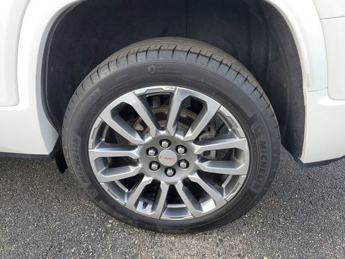 Used 2021 GMC Acadia Denali w/ Denali Technology Package image 35