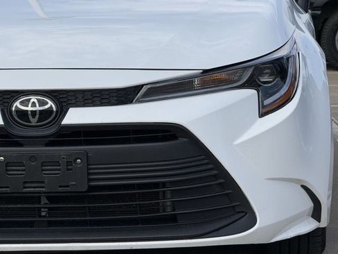 Used 2024 Toyota Corolla LE FWD image 9